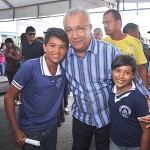 Jackson entrega ônibus escolares a 15 municípios sergipanos -
