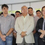 Jackson entrega 22 ônibus escolares a 17 municípios sergipanos  -