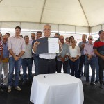 Jackson assina ordem de serviço para pavimentação em Riachão do Dantas -