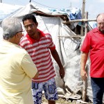 Jackson visita área ocupada por famílias no bairro 17 de Março -