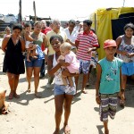 Jackson visita área ocupada por famílias no bairro 17 de Março -