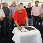 Jackson autoriza início das obras da rodovia entre Santa Luzia e povoado Crasto -