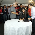 Jackson Barreto leva benefícios à população de Feira Nova - Fotos: Victor Ribeiro/ASN