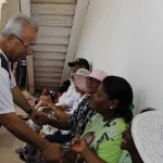Jackson Barreto acompanha missa em Divina Pastora -