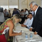 Jackson assina autorização de uso para Complexo Empresarial Integrado em Tobias Barreto -