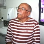 Unidade Móvel “Fique Sabendo” realiza ação na Orla de Atalaia - O gerente Estadual do programa DST/Aids