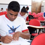 Enem: Governo realiza simulado para mais de 6 mil alunos da rede estadual  - O aluno Jefferson de Assis / Fotos: Juarez Silveira/Seed