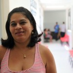 Caism: Outubro Rosa motiva mulheres a se cuidar mais - A dona de casa Claudineide dos Santos (Fotos: Ascom/SES)