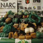 Polícia prende traficantes e apreende mais de 110 quilos de drogas na Invasão do Pantanal - Fotos: Ascom/SSP