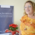 Professora de Português da Seed expõe livro de Redação Oficial - A professora