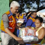 Jackson leva auxílio à população do Almirante Tamandaré -