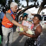 Jackson leva auxílio à população do Almirante Tamandaré -