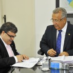 acompanharam atentos aos detalhes