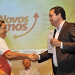 Jackson Barreto entrega certificados a 500 alunos do programa Novos Rumos -