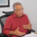 Jackson autoriza parceria para reformas nos estádios do Sergipe e Confiança -