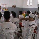 Sejuc encerra Programa Sergipe Alfabetizado 2013 nas unidades prisionais - Internos recebem aula do Sergipe Alfabetizado / Foto: Ascom/Sejuc