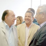 Jackson Barreto participa de lançamento da Telemedicina da UFS - Jackson conversa com médicos cubanos