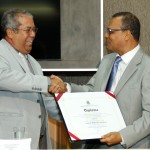 Carlos Cauê recebe título de cidadão aracajuano   -