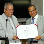 Carlos Cauê recebe título de cidadão aracajuano   -