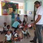 'Reutilize Alegria' beneficia crianças dos bairros Coqueiral e Porto Dantas - Fotos: Ascom/Semarh