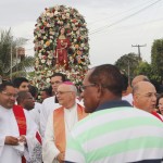 Jackson participa de procissão e missa ao lado de fiéis na Barra dos Coqueiros - Fotos: Victor Ribeiro/ASN