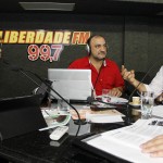 Jackson faz apelo à AL pela aprovação de R$35 mi para Hospital do Câncer  - Jackson foi entrevistado por Jason Neto e Magna Santana [ Foto: Victor Ribeiro/ASN ]