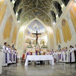 Jackson e Eliane acompanham missa de sétimo dia de Marcelo Déda -