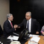 Jackson recebe garantia dos R$ 33 milhões necessários à conclusão do Hospital do Câncer - Fotos: Roque de Sá