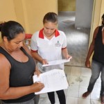 Técnicos do Núcleo Social da Sedurb fazem acompanhamento do Aluguel Social - Fotos: Brucce Cabral/Sedurb
